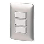 [46482] Placa armada 3 interruptores sencillos,plata, línea Italiana PA-APTR-IP